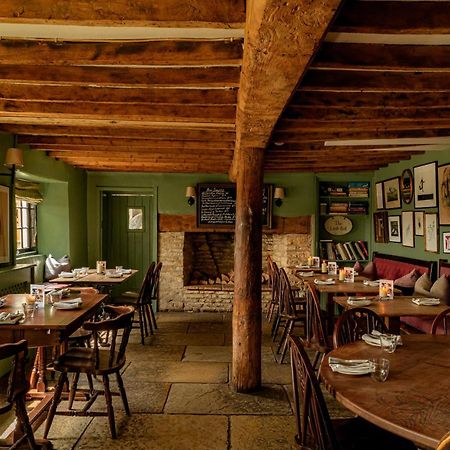 The Bell Inn ليتشليد المظهر الخارجي الصورة
